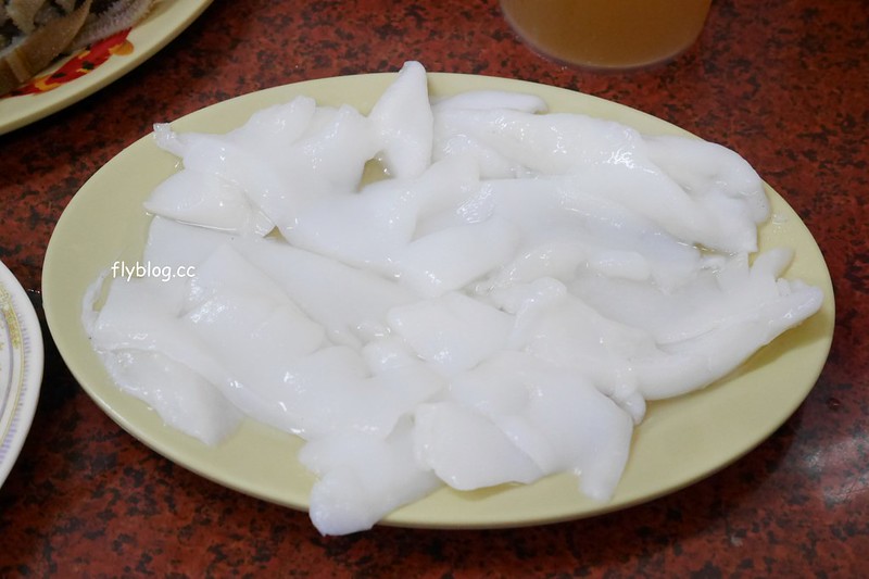 吉生沙茶火鍋｜冬天限定，用臉盆吃吉生沙茶火鍋，炭火煮吃的是古早味 @飛天璇的口袋