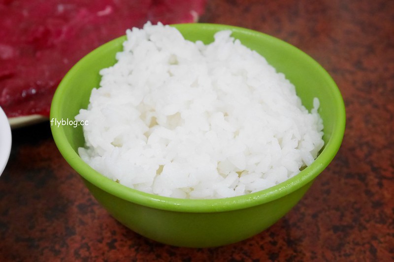 吉生沙茶火鍋｜冬天限定，用臉盆吃吉生沙茶火鍋，炭火煮吃的是古早味 @飛天璇的口袋