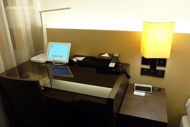 日本福岡｜博多弗爾劄飯店 Hotel Forza Hakataeki．博多車站步行2分鐘，房間附咖啡膠囊機和按摩枕 @飛天璇的口袋