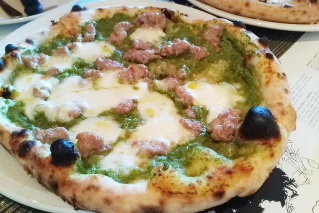 澳洲墨爾本｜帕芬比利 Puffing Billy，搭乘澳洲最古老蒸汽火車，零距離接觸野生鸚鵡、飛派餐廳 Pie in the sky午餐、Sky High眺望台賞美景、LV旗下Chandon酒莊品嚐美酒 @飛天璇的口袋