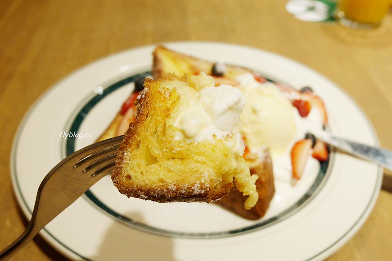 日本京都｜Gram Cafe & pancakes．一天只限定三個時段，一個時段只限量20份，大阪超人氣鬆餅京都也吃的到 @飛天璇的口袋