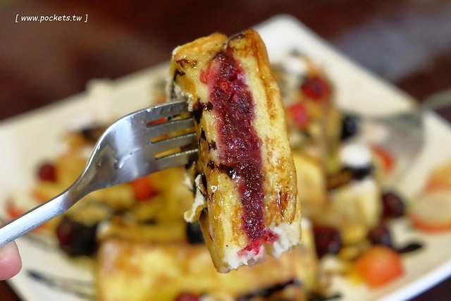 穅村早午餐：沙拉盤豐盛又美味，蜜糖吐司價格親民CP值高 @飛天璇的口袋