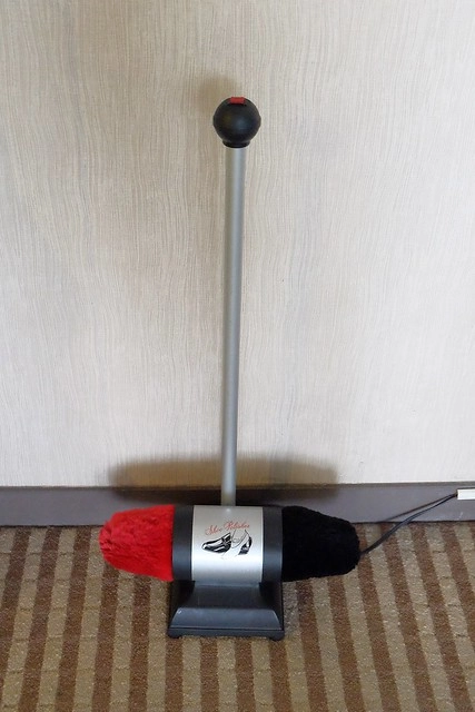 成旅晶贊飯店┃台中住宿推薦：充滿活力朝氣的清新綠色系飯店，位於台中市區鄰近台中火車站和台中公園，有健身房、洗衣室和商務室，房間免費Wi-Fi上網 @飛天璇的口袋