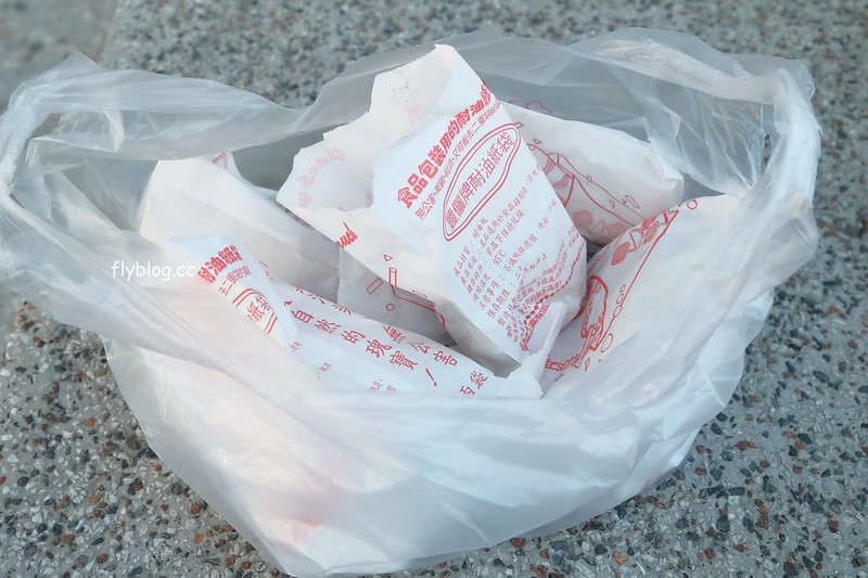 忠勇路現炸湯翅┃台中南屯：南屯人隱藏版的下午茶，傍晚時分開始出現排隊人潮，鄰近嶺東科技大學和黃昏市場 @飛天璇的口袋