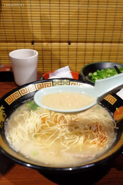 日本愛知｜一蘭拉麵名古屋榮店．一蘭拉麵名古屋也吃的到，名古屋地鐵矢場站步行4分鐘 @飛天璇的口袋