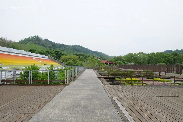 熊轉家小豬食┃霧峰美食餐廳：手作餐點嚴選用心食材，室內有很多可愛的小豬，位於霧峰921地震園區裡面，鄰近霧峰光復新村，是親子友善餐廳 @飛天璇的口袋