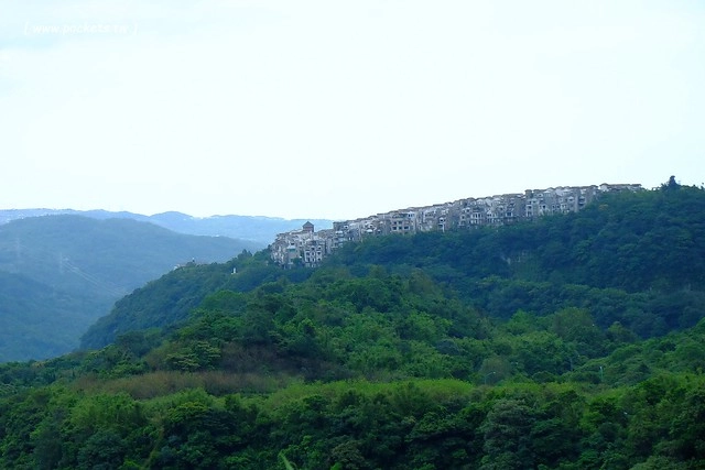 八煙聚落┃台北景點推薦：陽明山的秘密景點，如夢似幻的世外桃源，雲霧裊繞的湖上美景，自然資源非常豐富 @飛天璇的口袋