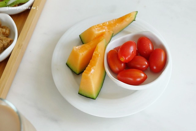 在鷺上生活會館┃宜蘭民宿推薦：豪華又頂級的全新民宿，擁有庭園游泳池、露天BBQ、嬰兒房，每間房間備有透明浴室、大型浴缸，貼心下午茶和豐盛九宮格早餐 @飛天璇的口袋