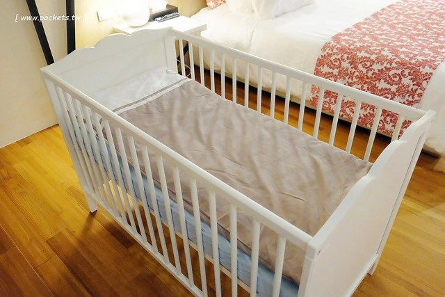 在鷺上生活會館┃宜蘭民宿推薦：豪華又頂級的全新民宿，擁有庭園游泳池、露天BBQ、嬰兒房，每間房間備有透明浴室、大型浴缸，貼心下午茶和豐盛九宮格早餐 @飛天璇的口袋