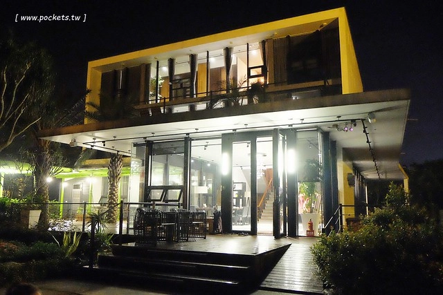 在鷺上生活會館┃宜蘭民宿推薦：豪華又頂級的全新民宿，擁有庭園游泳池、露天BBQ、嬰兒房，每間房間備有透明浴室、大型浴缸，貼心下午茶和豐盛九宮格早餐 @飛天璇的口袋