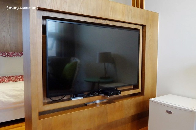 在鷺上生活會館┃宜蘭民宿推薦：豪華又頂級的全新民宿，擁有庭園游泳池、露天BBQ、嬰兒房，每間房間備有透明浴室、大型浴缸，貼心下午茶和豐盛九宮格早餐 @飛天璇的口袋