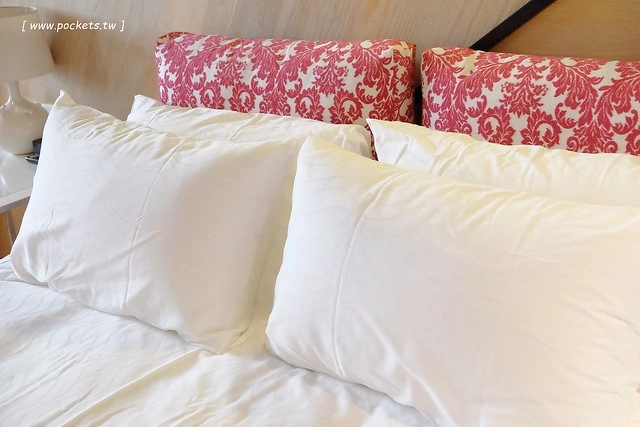 在鷺上生活會館┃宜蘭民宿推薦：豪華又頂級的全新民宿，擁有庭園游泳池、露天BBQ、嬰兒房，每間房間備有透明浴室、大型浴缸，貼心下午茶和豐盛九宮格早餐 @飛天璇的口袋