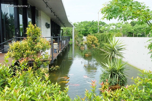 在鷺上生活會館┃宜蘭民宿推薦：豪華又頂級的全新民宿，擁有庭園游泳池、露天BBQ、嬰兒房，每間房間備有透明浴室、大型浴缸，貼心下午茶和豐盛九宮格早餐 @飛天璇的口袋