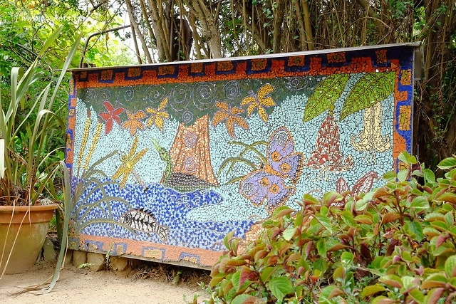 澳洲墨爾本｜Mornington Peninsula 摩寧頓半島一日遊，海邊彩虹小屋、摩寧頓半島戶外溫泉、Sorrento海濱小鎮午餐、Montalto酒莊品酒、古典歐洲風格迷宮花園 @飛天璇的口袋