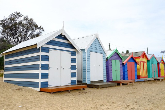 澳洲墨爾本｜Mornington Peninsula 摩寧頓半島一日遊，海邊彩虹小屋、摩寧頓半島戶外溫泉、Sorrento海濱小鎮午餐、Montalto酒莊品酒、古典歐洲風格迷宮花園 @飛天璇的口袋