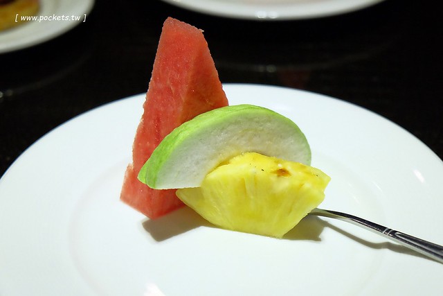 凱焱鐵板燒┃台中南屯餐廳：標榜少鹽、輕油、原味的鐵板燒料理，想吃美食也可以健康無負擔，兼具視覺與味覺的精彩享饗 @飛天璇的口袋