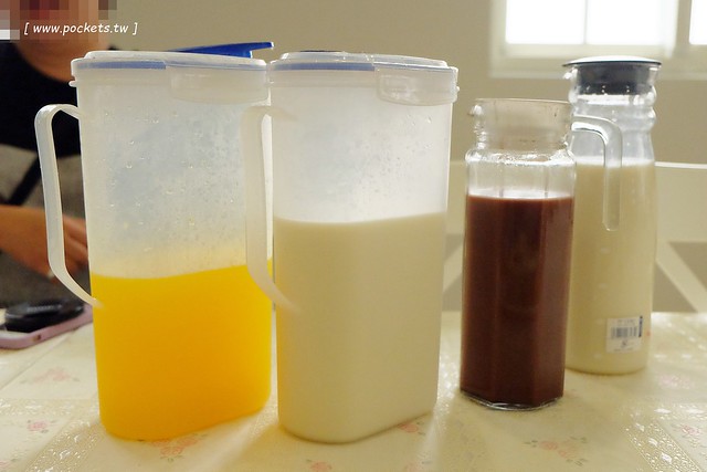 風車花園城堡┃宜蘭民宿推薦：溫馨浪漫以卡童話故事為主題的民宿，有可愛的龍貓房、老皮阿寶房，還有浪漫的藍洞房，凡爾賽房，適合情侶和親子入住(文末抽住宿券) @飛天璇的口袋