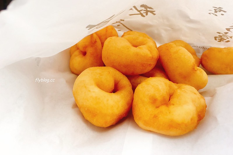 日本京都｜錦市場こんなもんじゃ｜錦市場必吃的超人氣美食，豆乳甜甜圈和豆乳冰淇淋 @飛天璇的口袋