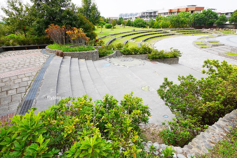 傘亮花博.閃耀台中┃台中太平：台中屯區藝文中心~台IG打卡網美拍照新景點，即日起~12/7展出 @飛天璇的口袋