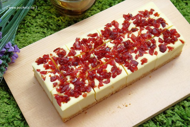 馥貴春重乳酪蛋糕｜傳承台北五星級飯店師傅手藝，超濃郁細膩的乳酪蛋糕，上班族享受午后的小雀幸 @飛天璇的口袋