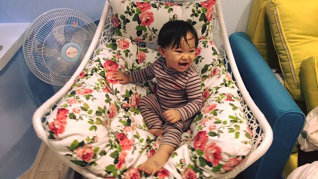 風車花園城堡┃宜蘭民宿推薦：溫馨浪漫以卡童話故事為主題的民宿，有可愛的龍貓房、老皮阿寶房，還有浪漫的藍洞房，凡爾賽房，適合情侶和親子入住(文末抽住宿券) @飛天璇的口袋