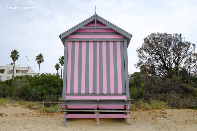 澳洲墨爾本｜Mornington Peninsula 摩寧頓半島一日遊，海邊彩虹小屋、摩寧頓半島戶外溫泉、Sorrento海濱小鎮午餐、Montalto酒莊品酒、古典歐洲風格迷宮花園 @飛天璇的口袋