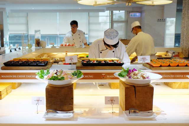 台中兆品酒店┃台中飯店推薦：鄰近中清交流道和逢甲商圈，附有中西餐飲部、健身房、SPA室，還有兒童遊戲區、澡盆、大浴缸，CP值很高的商務飯店和親子飯店 @飛天璇的口袋