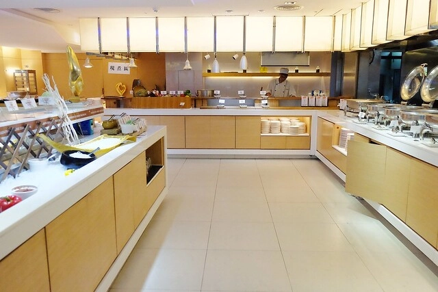 台中兆品酒店┃台中飯店推薦：鄰近中清交流道和逢甲商圈，附有中西餐飲部、健身房、SPA室，還有兒童遊戲區、澡盆、大浴缸，CP值很高的商務飯店和親子飯店 @飛天璇的口袋