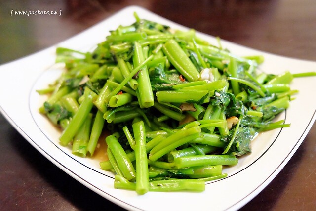 中南半島越南料理｜位於忠孝夜市越南料理餐廳，口味道地平價好吃，再訪重溫記憶中的好味道 @飛天璇的口袋