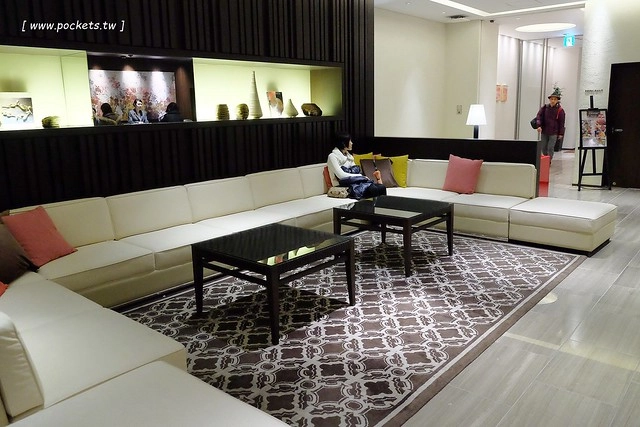 日本福岡｜博多弗爾劄飯店 Hotel Forza Hakataeki．博多車站步行2分鐘，房間附咖啡膠囊機和按摩枕 @飛天璇的口袋