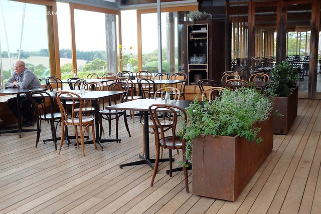 澳洲墨爾本｜Mornington Peninsula 摩寧頓半島一日遊，海邊彩虹小屋、摩寧頓半島戶外溫泉、Sorrento海濱小鎮午餐、Montalto酒莊品酒、古典歐洲風格迷宮花園 @飛天璇的口袋