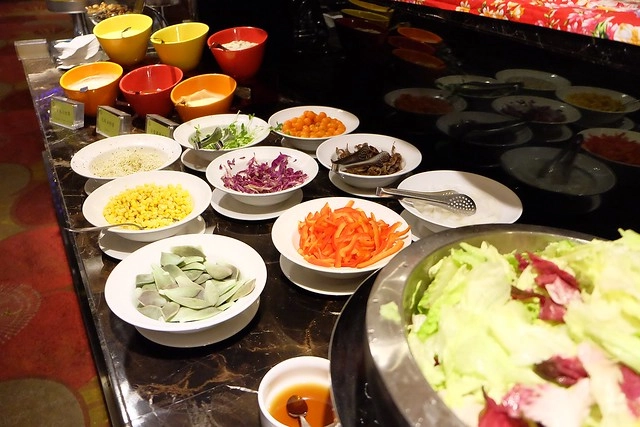 成旅晶贊飯店┃台中住宿推薦：充滿活力朝氣的清新綠色系飯店，位於台中市區鄰近台中火車站和台中公園，有健身房、洗衣室和商務室，房間免費Wi-Fi上網 @飛天璇的口袋