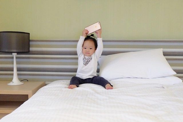 成旅晶贊飯店┃台中住宿推薦：充滿活力朝氣的清新綠色系飯店，位於台中市區鄰近台中火車站和台中公園，有健身房、洗衣室和商務室，房間免費Wi-Fi上網 @飛天璇的口袋