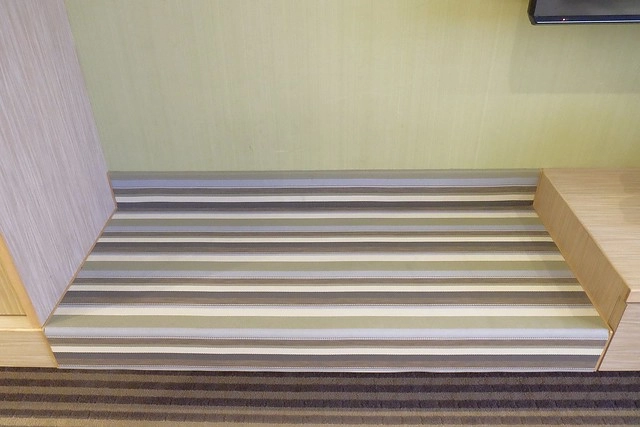 成旅晶贊飯店┃台中住宿推薦：充滿活力朝氣的清新綠色系飯店，位於台中市區鄰近台中火車站和台中公園，有健身房、洗衣室和商務室，房間免費Wi-Fi上網 @飛天璇的口袋