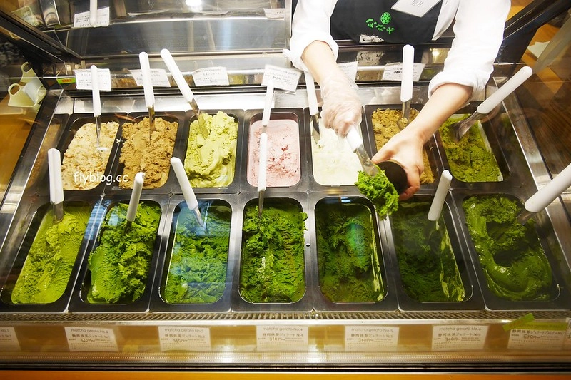 【日本靜岡】世界最濃的抹茶冰淇淋~壽々喜園抹茶有7種不同的濃度，江戶時代就開始，抹茶控到日本必朝聖的店 @飛天璇的口袋