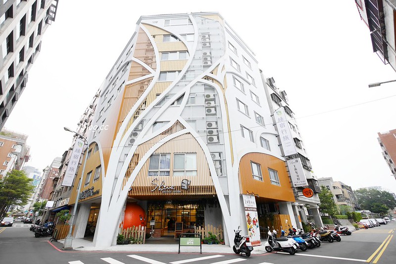 台中西區｜綠宿行旅：以環保綠化為主題的飯店，模範街鄰近草悟道商圈，附台中兩天一夜小旅行行程懶人包 @飛天璇的口袋