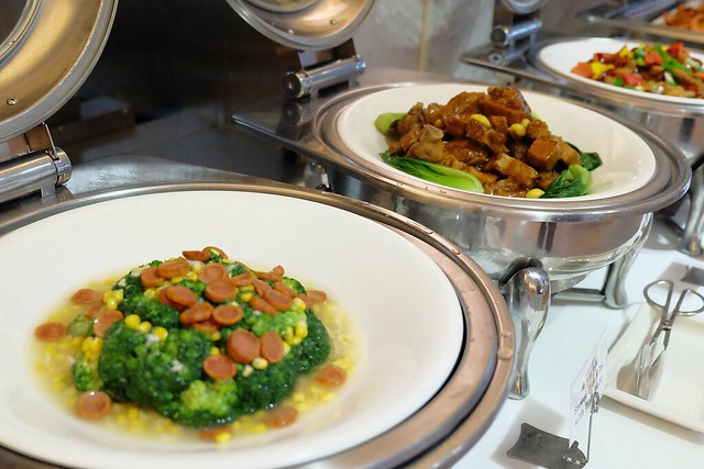 台中兆品酒店┃台中飯店推薦：鄰近中清交流道和逢甲商圈，附有中西餐飲部、健身房、SPA室，還有兒童遊戲區、澡盆、大浴缸，CP值很高的商務飯店和親子飯店 @飛天璇的口袋