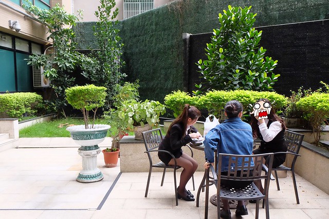 台中兆品酒店┃台中飯店推薦：鄰近中清交流道和逢甲商圈，附有中西餐飲部、健身房、SPA室，還有兒童遊戲區、澡盆、大浴缸，CP值很高的商務飯店和親子飯店 @飛天璇的口袋