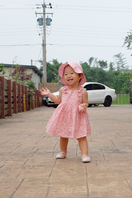 宜蘭冬山｜微風小棧民宿，享受荷畔池泡湯，提供腳踏車供親子騎乘，鄰近羅東夜市與羅東公園 @飛天璇的口袋