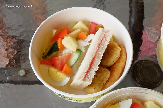 宜蘭冬山｜微風小棧民宿，享受荷畔池泡湯，提供腳踏車供親子騎乘，鄰近羅東夜市與羅東公園 @飛天璇的口袋