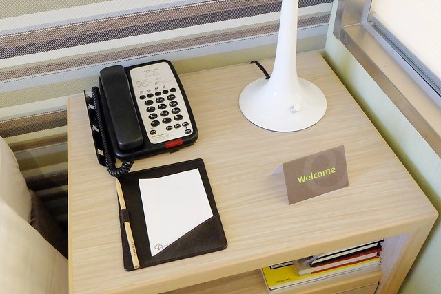 成旅晶贊飯店┃台中住宿推薦：充滿活力朝氣的清新綠色系飯店，位於台中市區鄰近台中火車站和台中公園，有健身房、洗衣室和商務室，房間免費Wi-Fi上網 @飛天璇的口袋