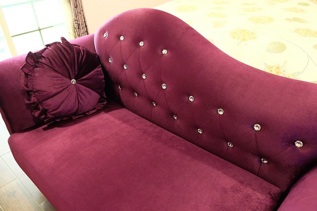 風車花園城堡┃宜蘭民宿推薦：溫馨浪漫以卡童話故事為主題的民宿，有可愛的龍貓房、老皮阿寶房，還有浪漫的藍洞房，凡爾賽房，適合情侶和親子入住(文末抽住宿券) @飛天璇的口袋