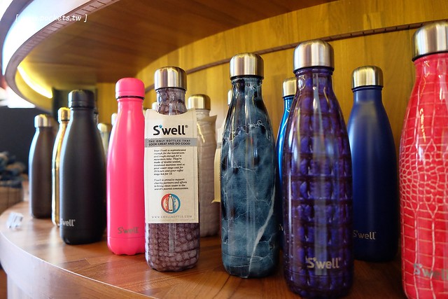 卡啡那台中店：裝潢漂亮大器深具質感，甜點飲料價格平實的咖啡館 @飛天璇的口袋