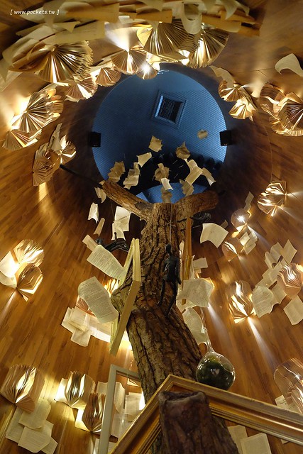 卡啡那台中店：裝潢漂亮大器深具質感，甜點飲料價格平實的咖啡館 @飛天璇的口袋