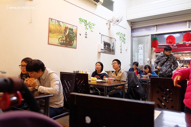 中南半島越南料理｜位於忠孝夜市越南料理餐廳，口味道地平價好吃，再訪重溫記憶中的好味道 @飛天璇的口袋