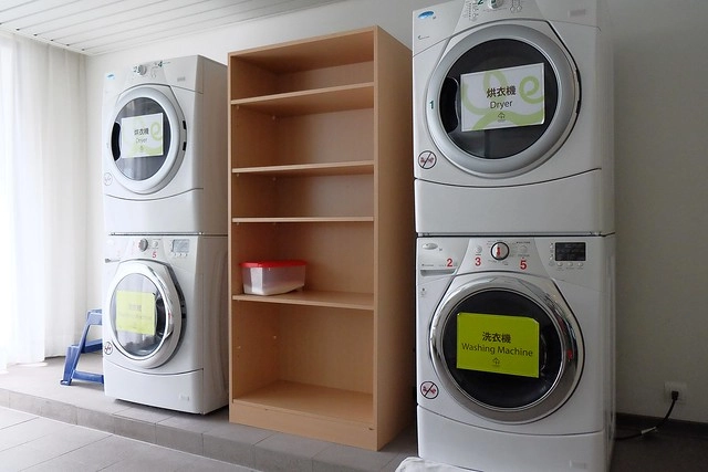 成旅晶贊飯店┃台中住宿推薦：充滿活力朝氣的清新綠色系飯店，位於台中市區鄰近台中火車站和台中公園，有健身房、洗衣室和商務室，房間免費Wi-Fi上網 @飛天璇的口袋