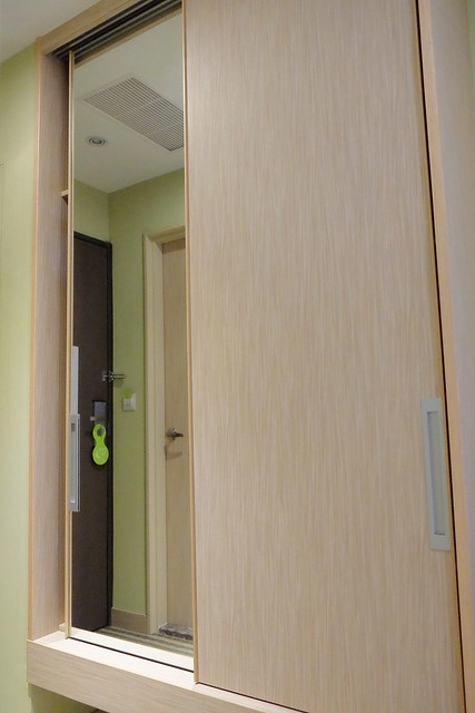 成旅晶贊飯店┃台中住宿推薦：充滿活力朝氣的清新綠色系飯店，位於台中市區鄰近台中火車站和台中公園，有健身房、洗衣室和商務室，房間免費Wi-Fi上網 @飛天璇的口袋