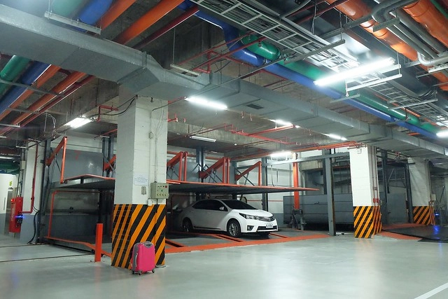 成旅晶贊飯店┃台中住宿推薦：充滿活力朝氣的清新綠色系飯店，位於台中市區鄰近台中火車站和台中公園，有健身房、洗衣室和商務室，房間免費Wi-Fi上網 @飛天璇的口袋