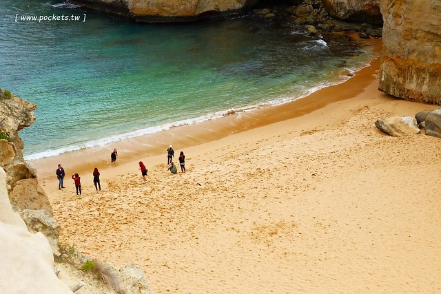 澳洲墨爾本｜大洋路一日遊，此生必去的景點之一澳洲大洋路、Kennett River野生無尾熊、阿波羅灣ILUKA午餐、Loch Ard Gorge六合谷、十二門徒岩、唐人街湄江牛河屋晚餐 @飛天璇的口袋