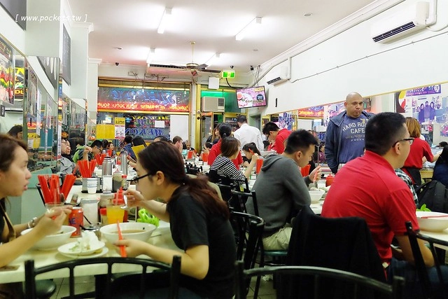 澳洲墨爾本｜大洋路一日遊，此生必去的景點之一澳洲大洋路、Kennett River野生無尾熊、阿波羅灣ILUKA午餐、Loch Ard Gorge六合谷、十二門徒岩、唐人街湄江牛河屋晚餐 @飛天璇的口袋